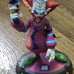 Killer Klowns From Outer Space Statues