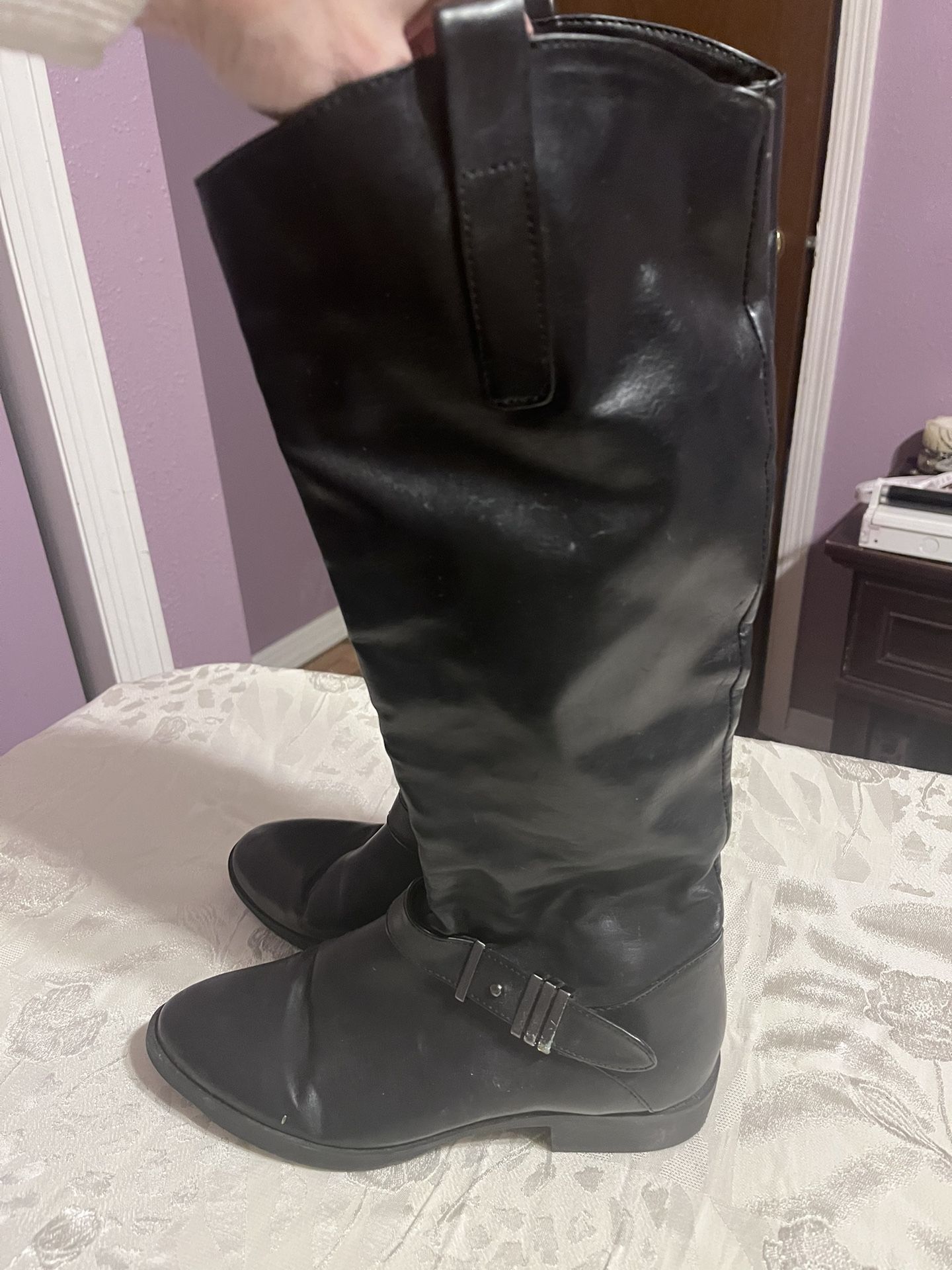 Women Black Boot