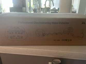 GC-1028 Metal Detector BRAND NEW IN BOX NEVER OPENED