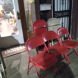 Folding Chairs 