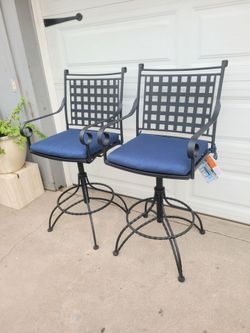 Iron Swivel Bar Stools / Chairs