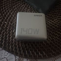 Anker 140 Watt Block 