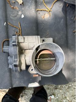 03-06 chevy/gmc oem throttle body