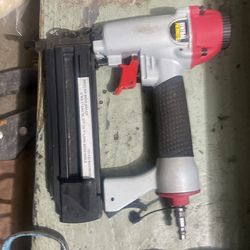 Central PNEUMATIC Air Brad Nailer 13 G