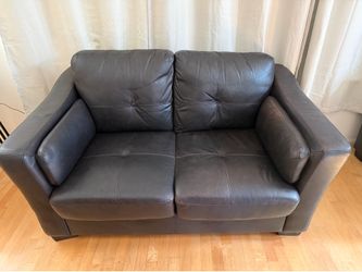 Abbyson Love seat Leather sofa