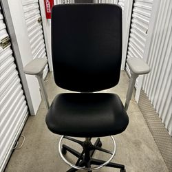 Herman Miller Verus Stool Black Leather Stool