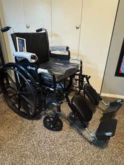 18 inch wheel chair