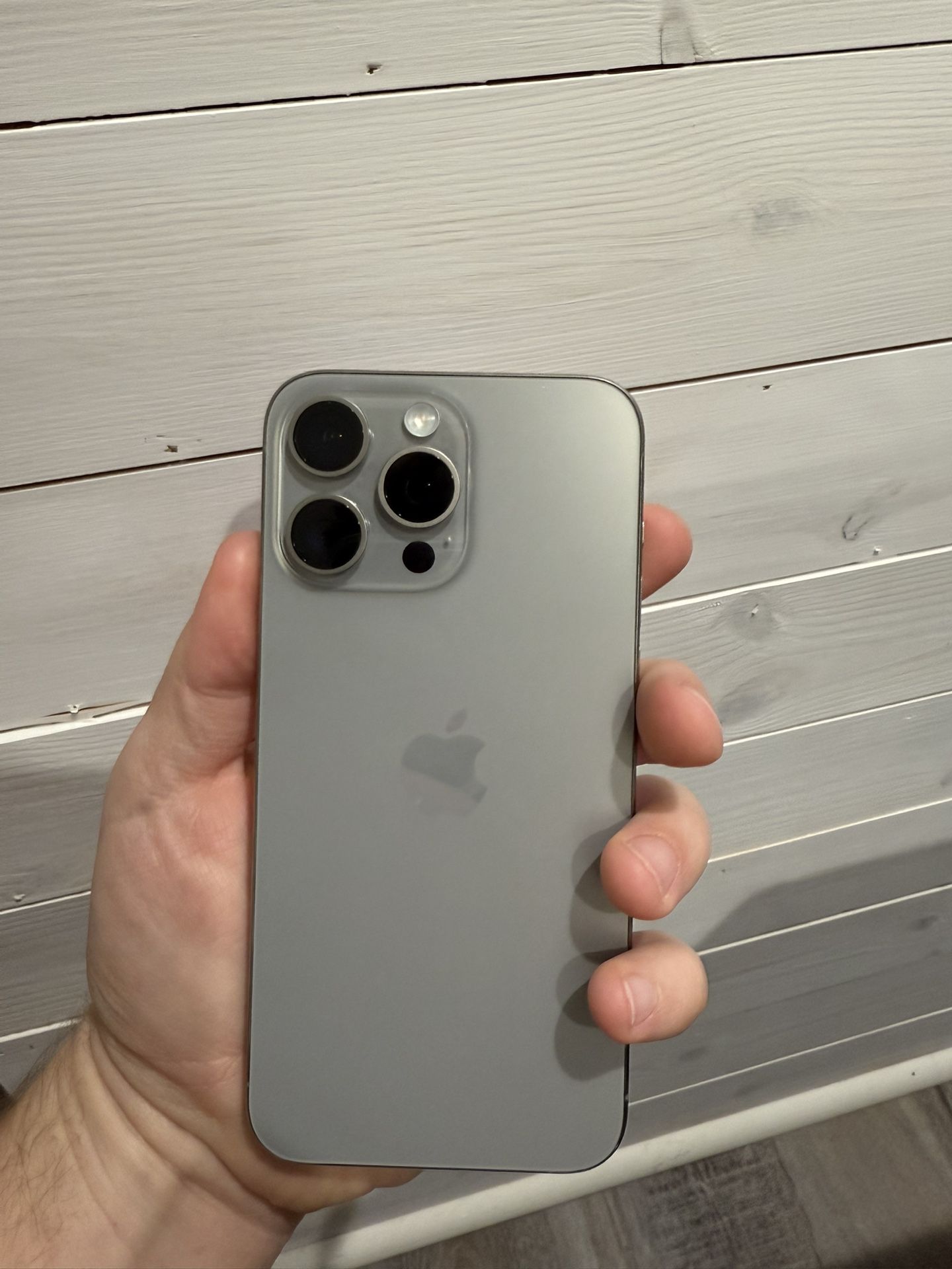 iPhone 15 Pro Max Unlocked