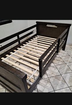Twin Bed