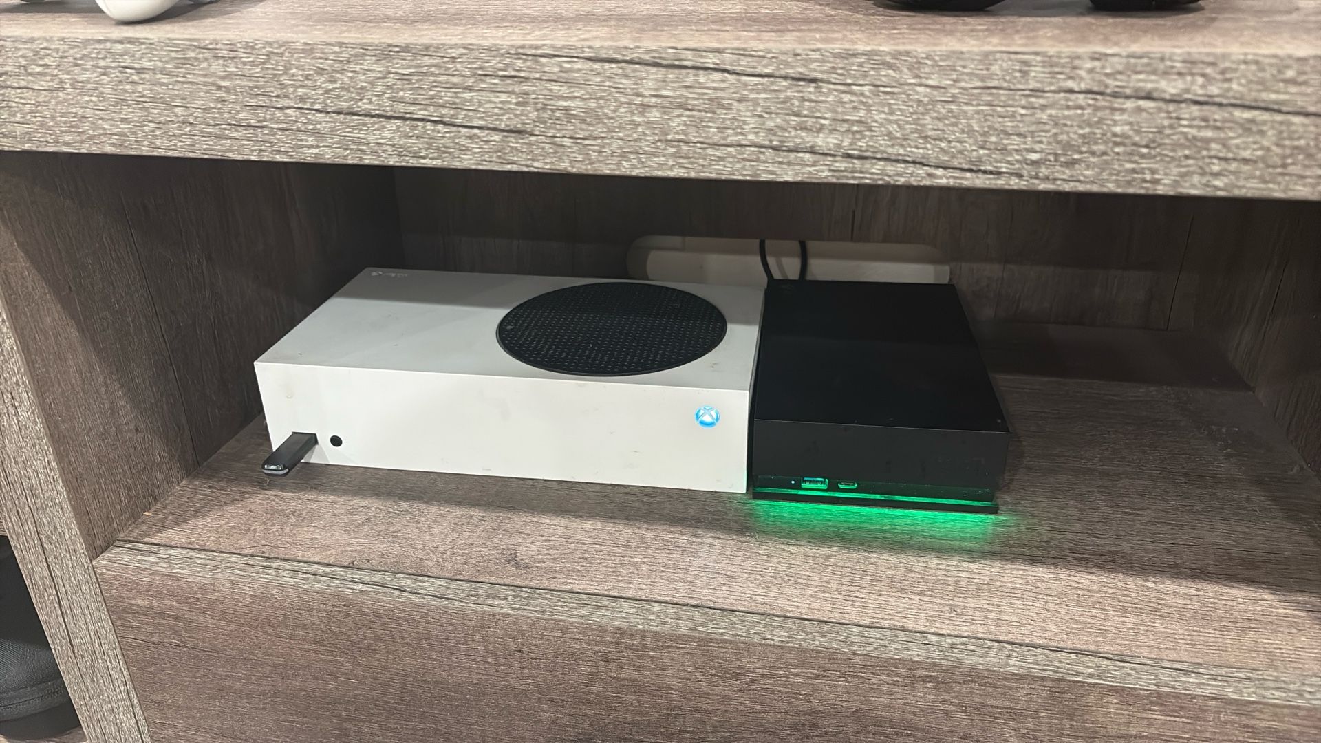 Xbox Series S 512 Gb And Accessories