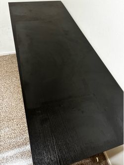 Black computer desk