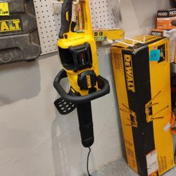 DeWalt Flex Volt Chainsaw 