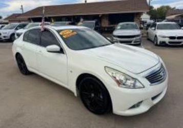 2015 INFINITI Q40