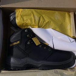 Sz 11.5 wide men work boots new in box