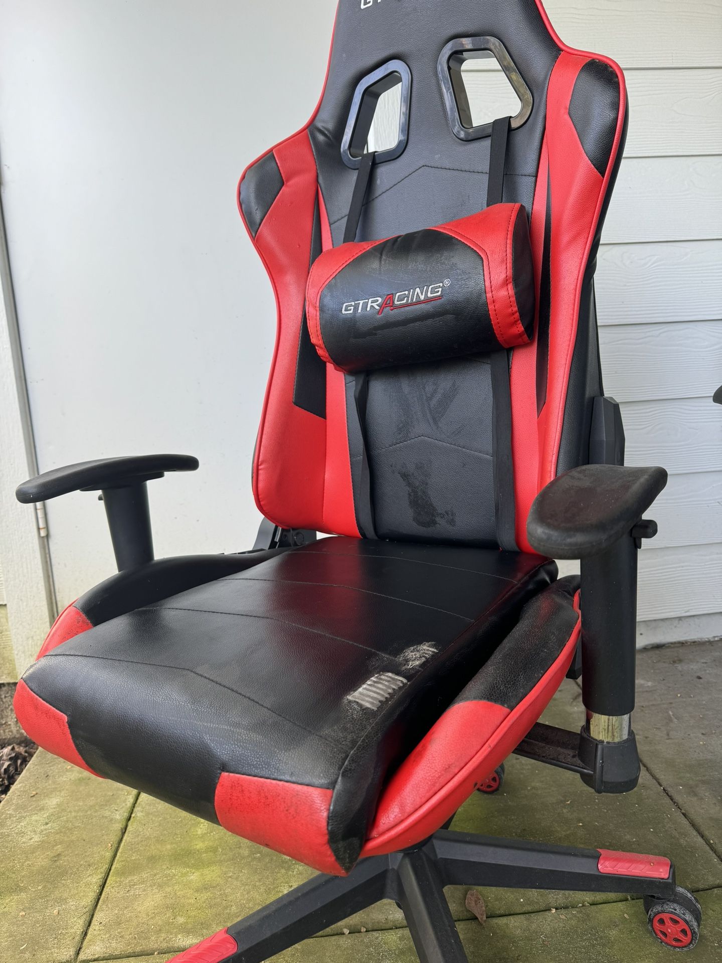 Gaming Chair Like New