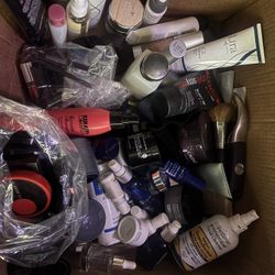 Box Of Cosmetics, Lira, Le Metier De Beaute, Mac, Epicuren, Keratin Obsessed