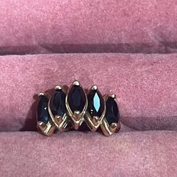 Ladies Ring 14K Gold Black Onyx  Size 5 3/4