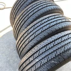 275 70 18 Tires Con 80% De Vida Las 4 De La Marca FIRESTONE 