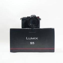 Panasonic Lumix S5 Mirrorless Camera with 20-60mm DC-S5K 24.2MP L-Mount