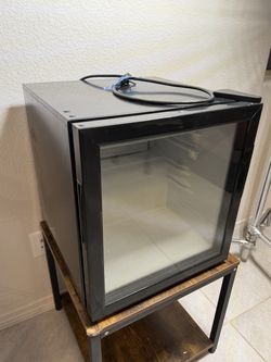 Black Glass-Door Beverage Cooler