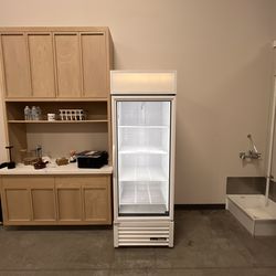 Commercial Glass Door Reach-In Refrigerator – $750