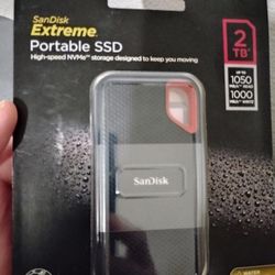 SanDisk Extreme Portable SSD - New