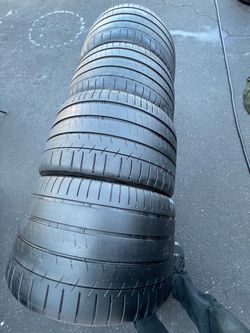 335/25R20 and 285/30R19 MICHELIN PILOT SUPER SPORT ZP