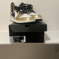Air Jordan 1 Mid SE