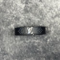 Louie V Slime bracelet