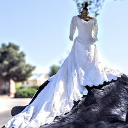 Beautiful size 3 wedding dress