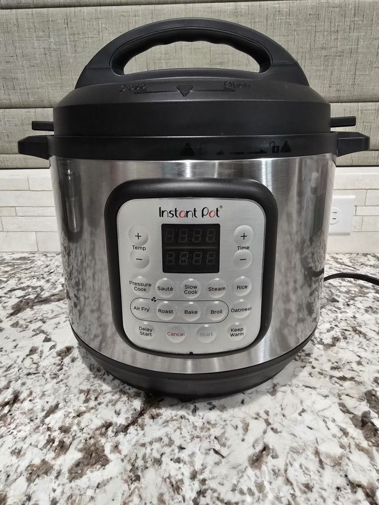 8 Quart Instant Pot Duo Crisp 11-in-1 With 2 Removable Lids That You Can Cook And Crisp All In One Pot