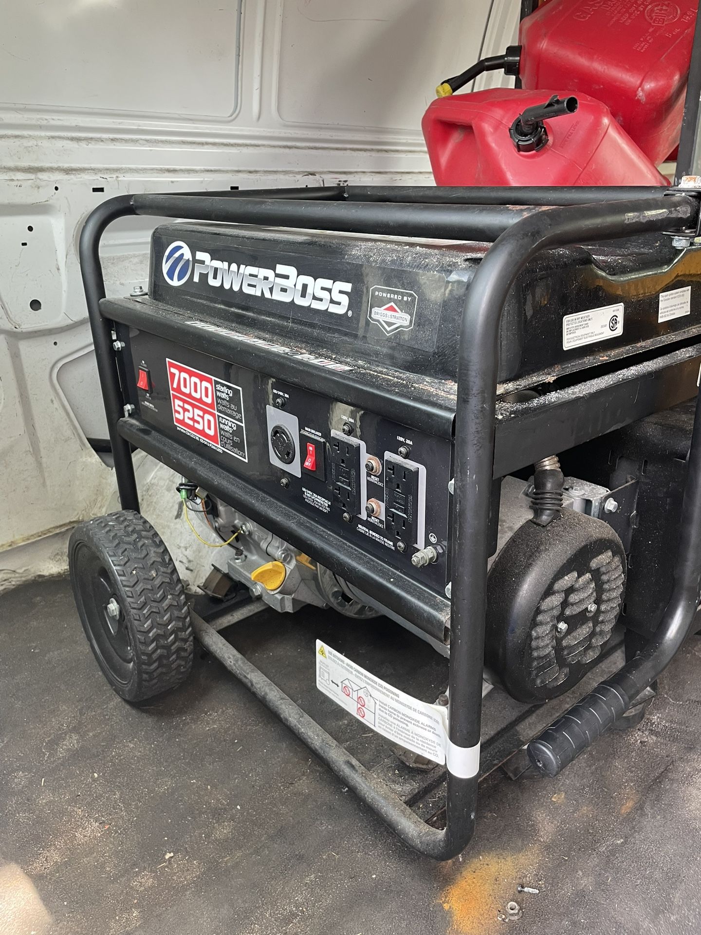 Powerboss Brand 7000 Watts Generator