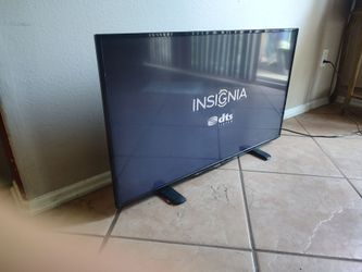Tv 40 inch insignia works