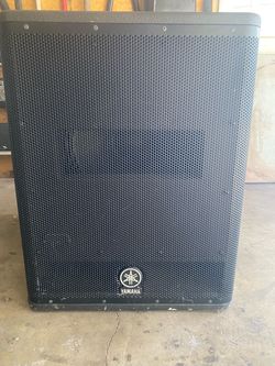 Yamaha DXS15 Subwoofer
