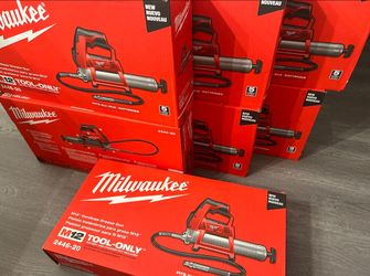 Milwaukee M12 Grease Gun (2446-20)