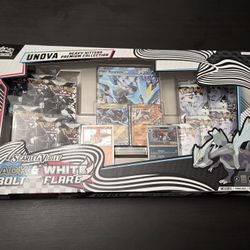 Pokémon Premium Trading Card Collection 