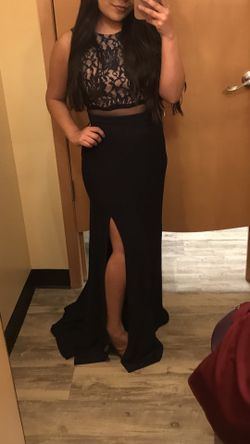 Windsor special occasion long navy blue dress