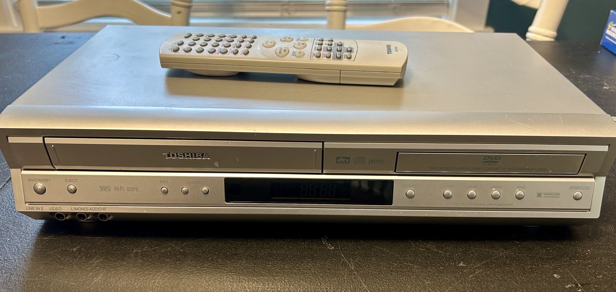 Toshiba SD-V393SU2 DVD/VCR & Remote