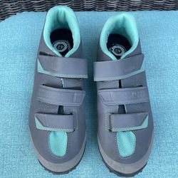 Womens ME SH200 WL Mountain Biking Shoes Cleats
