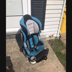 Nice Adjustable Three In One Car Booster Seat Only $40 Takes It Now