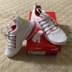 Brand New Girl Women Sneakers Gym Shoes Puma White Oink Yellow 5.5 Axelion Mesh Jr.