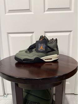 Air Jordan 4 undefeated size 8