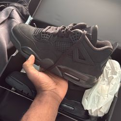 Jordan 4 Black Cat 2025 Size 9.5