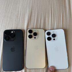 Selling iPhone 14 Pro 128GB Any Carrier Unlocked Colors Black/White/Gold in Very Good Condition  