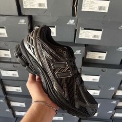 New Balance 1960R Metallic Black Silver 
