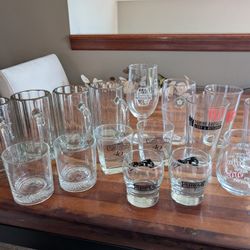 Glassware Drinkware lot

4 pint beer mugs
Surly pint glass 
Samuel Smith pint beer glass 
2 Panino Brothers pint glass
RIB pint glass
2 Surly tasting 