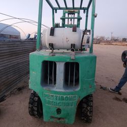 Pettibone Mercury Forklift 6000lb 