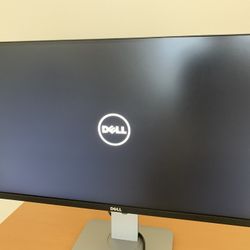 Dell 27” QHD (U2715HC) Widescreen LED Backlit Ultrasharp Monitor 