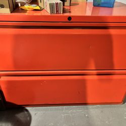 FREE FILE CABINET