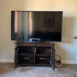Vizio TV with Stand 